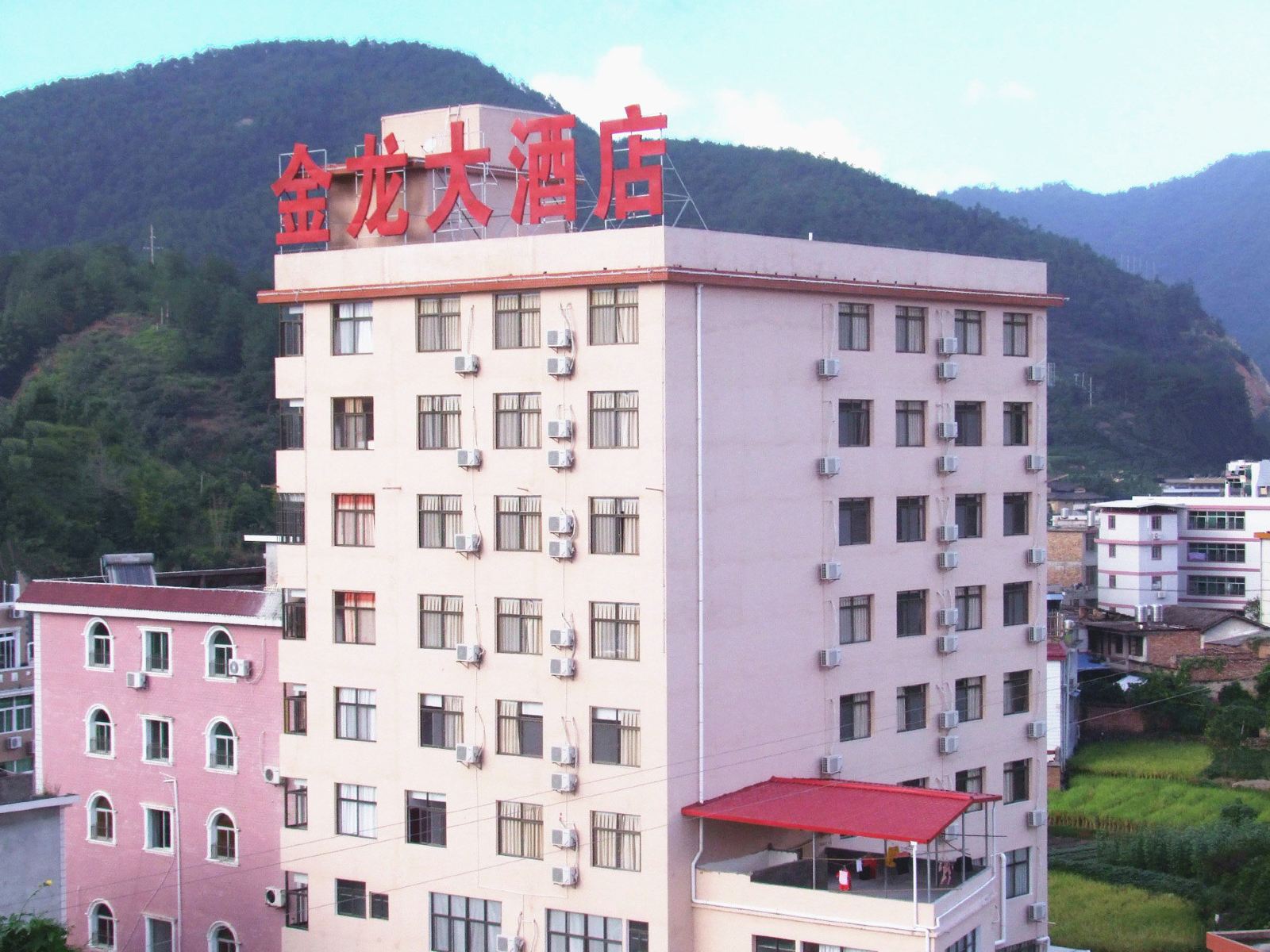 永定土楼金龙酒店