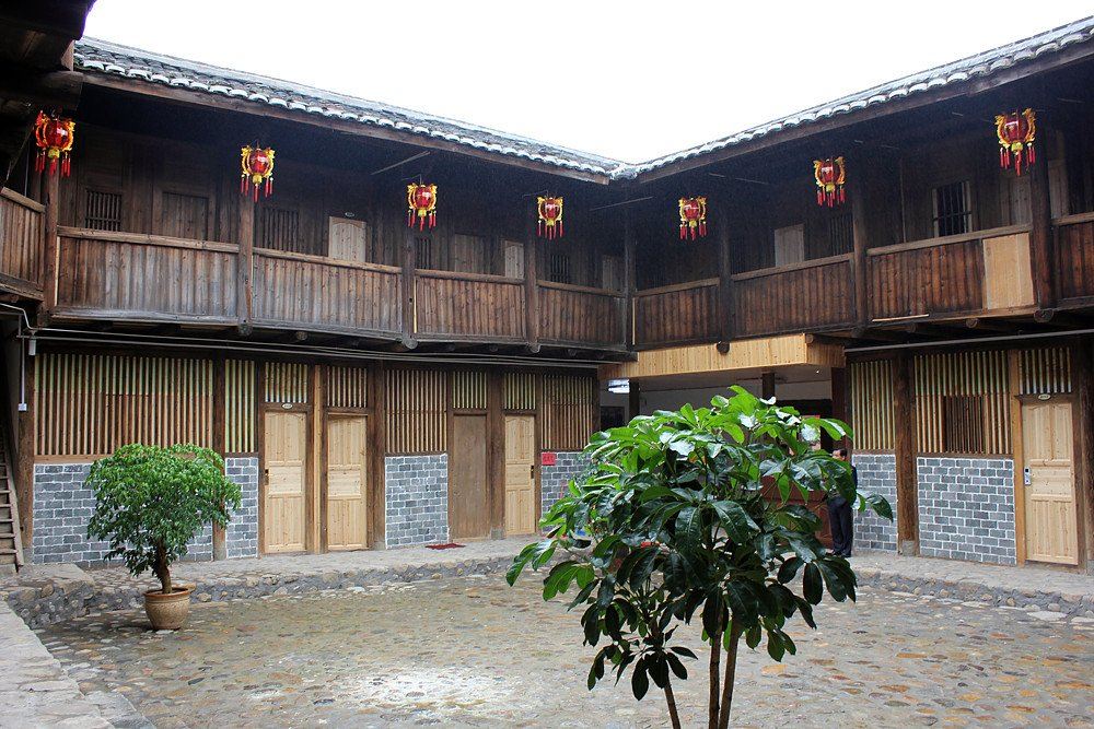 龙岩圆楼缘土楼农庄