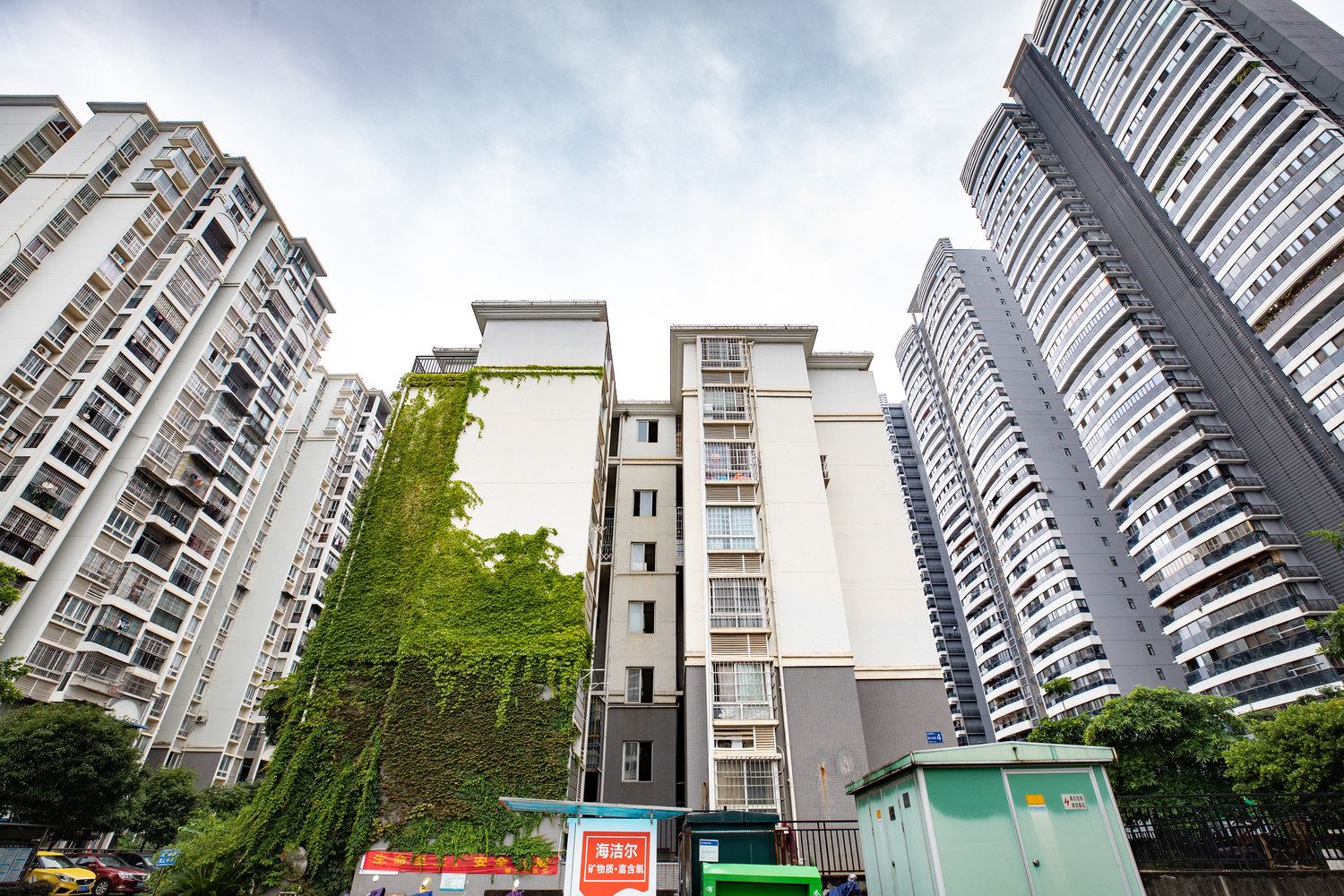 柳州保利大江郡旁楼中楼可住六人电梯房复式