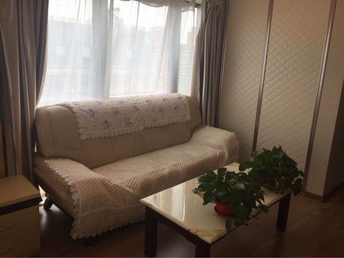 沈阳大悦城隔壁天润广场公寓(2号店)