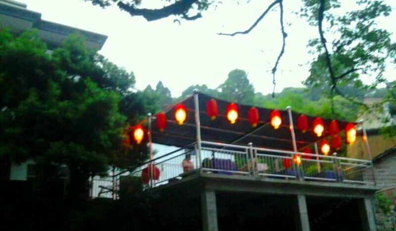 桐庐虎啸居山庄