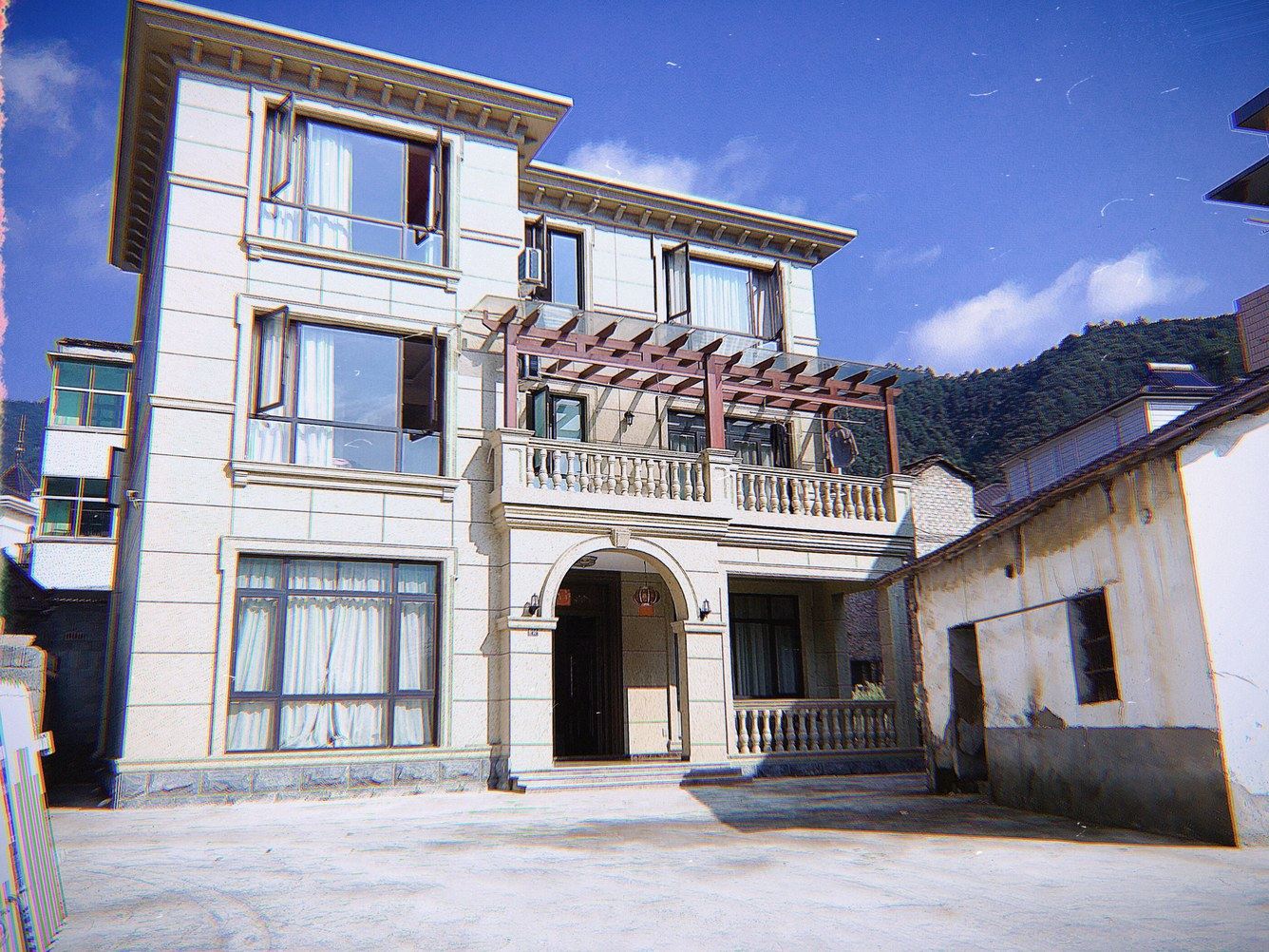 杭州吃油条的幸福客栈(13号店)
