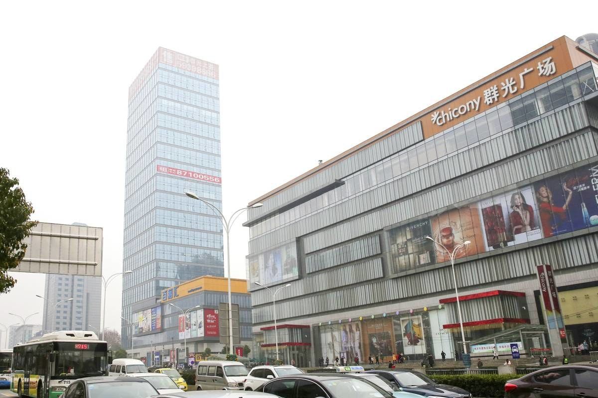 武汉星宸街道口地铁C出口群光对面阳光充沛房普通公寓