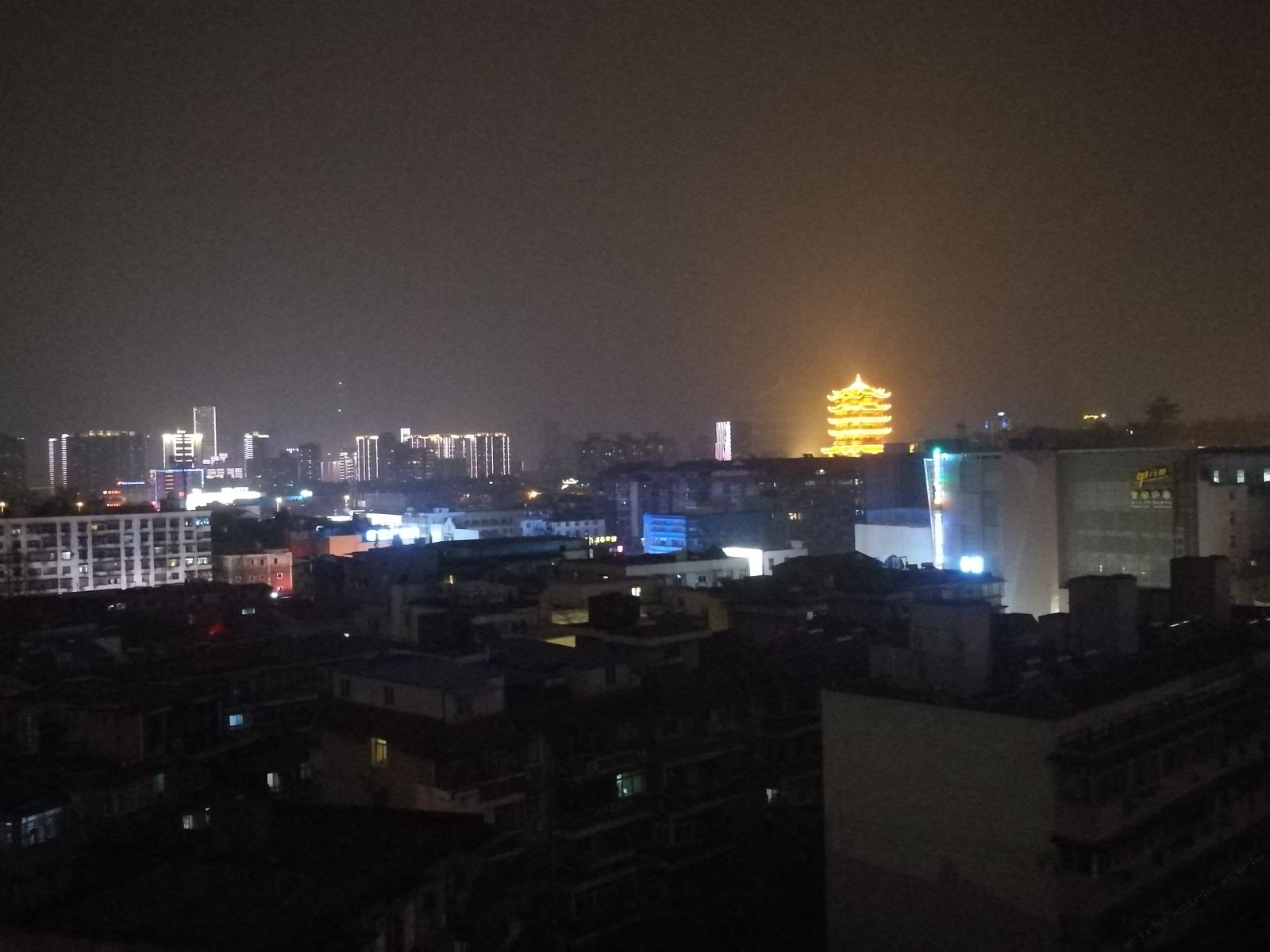 武汉徐东大街时尚公寓(彭刘杨路分店)
