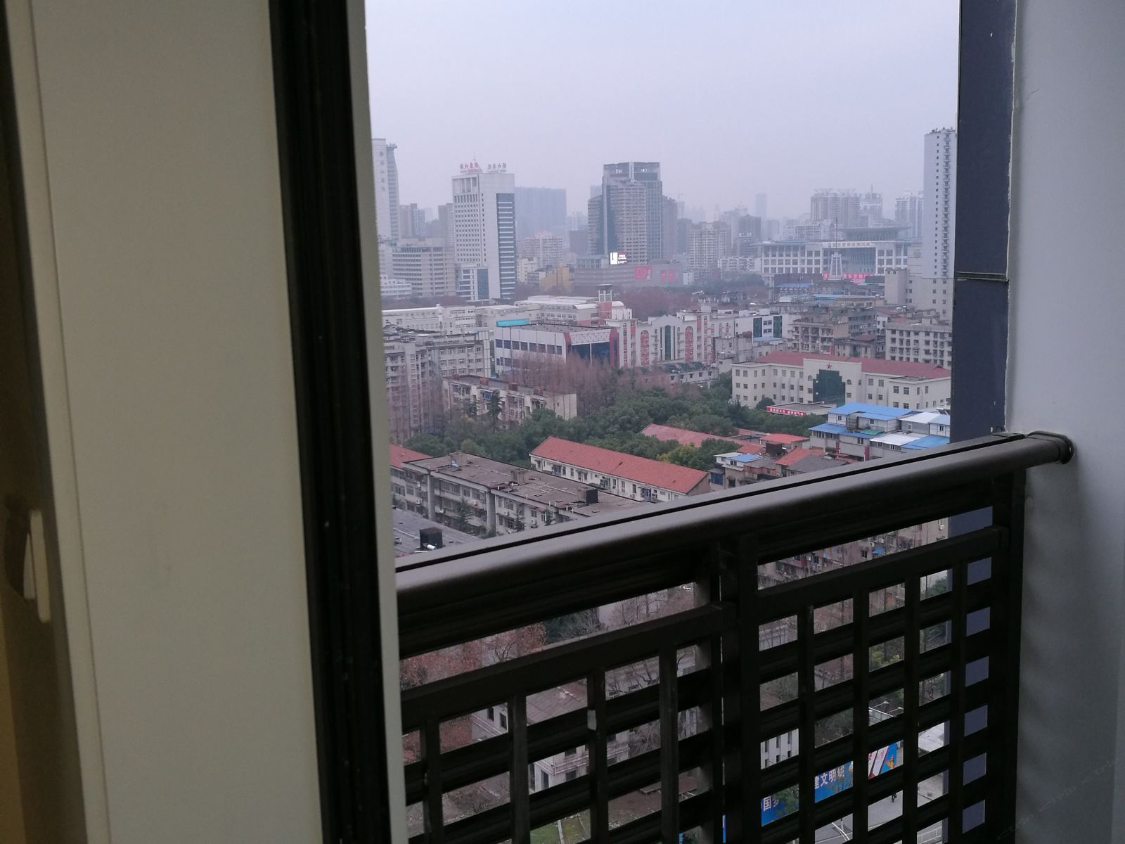 武汉徐东大街时尚公寓(青年路分店)