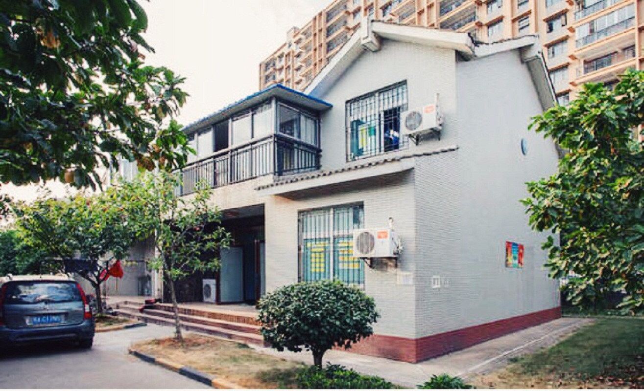 武汉武汉慢姑娘湖景别墅(红园路店)