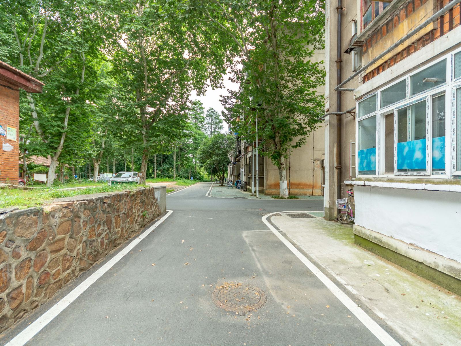 洪山学苑客栈