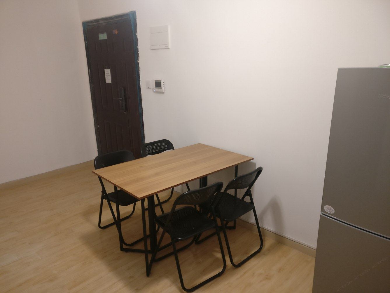 武汉爱鱼香茄子公寓(2号店)