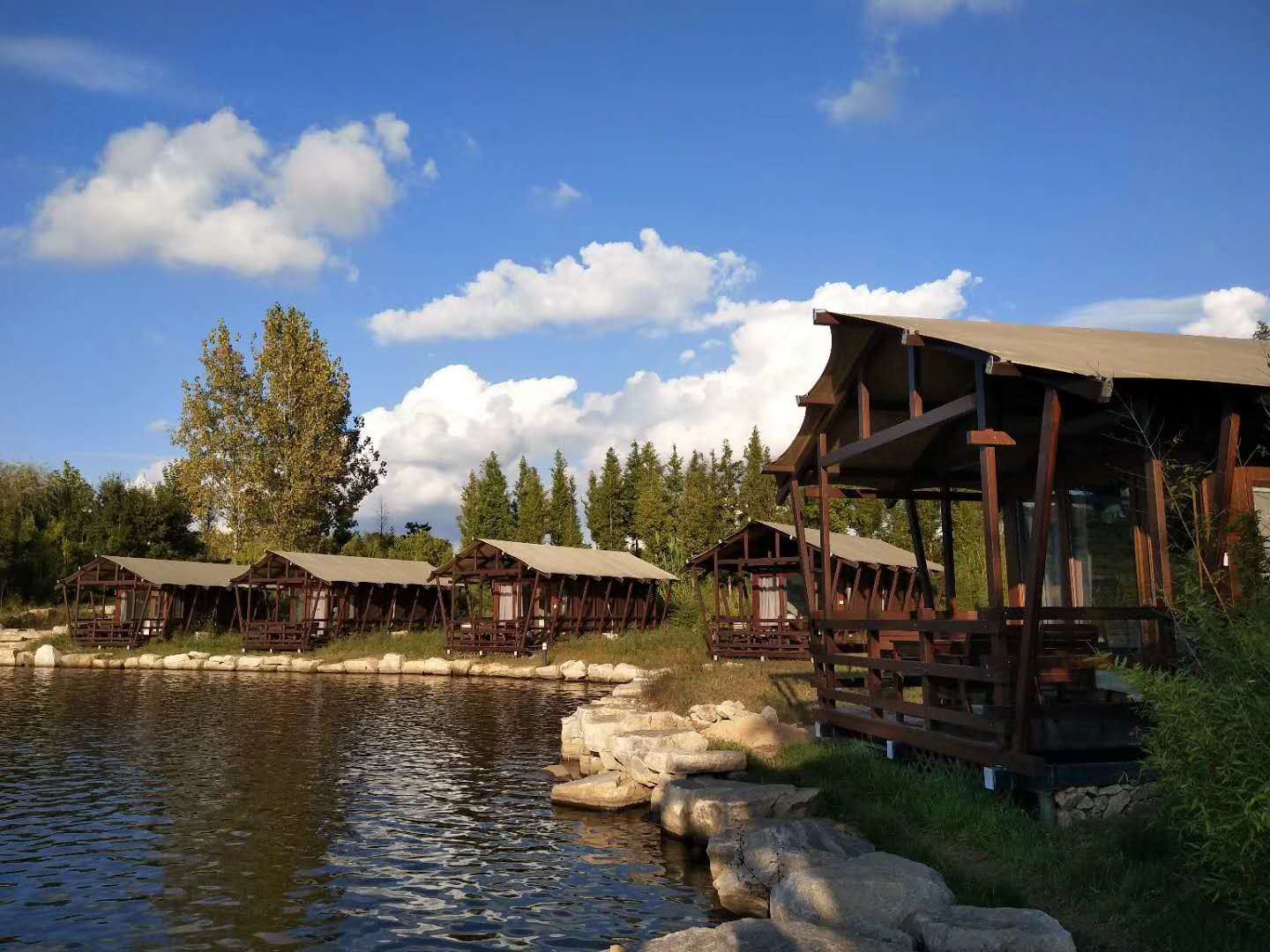 倪氏海泰大溪谷迎宾楼