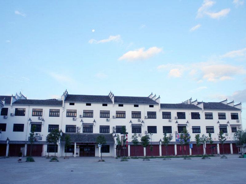 婺源清华彩虹桥度假村