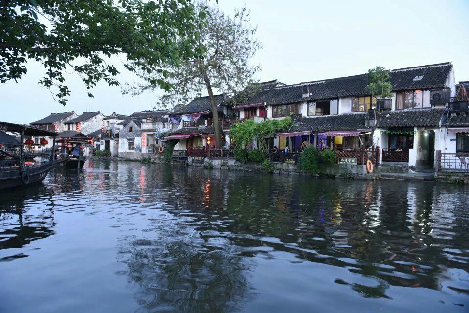 西塘水边香楼客栈