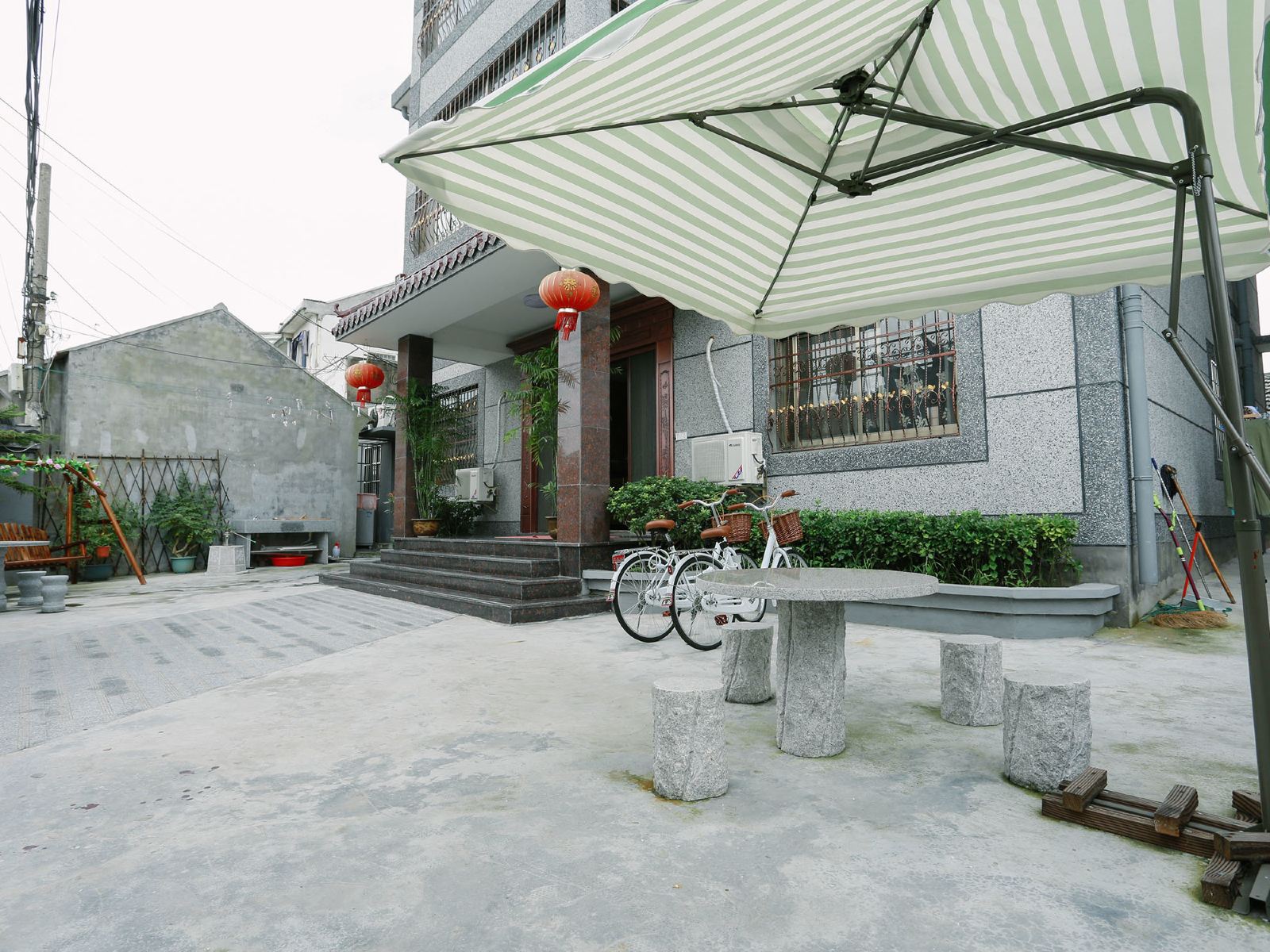 西塘蜂巢客栈