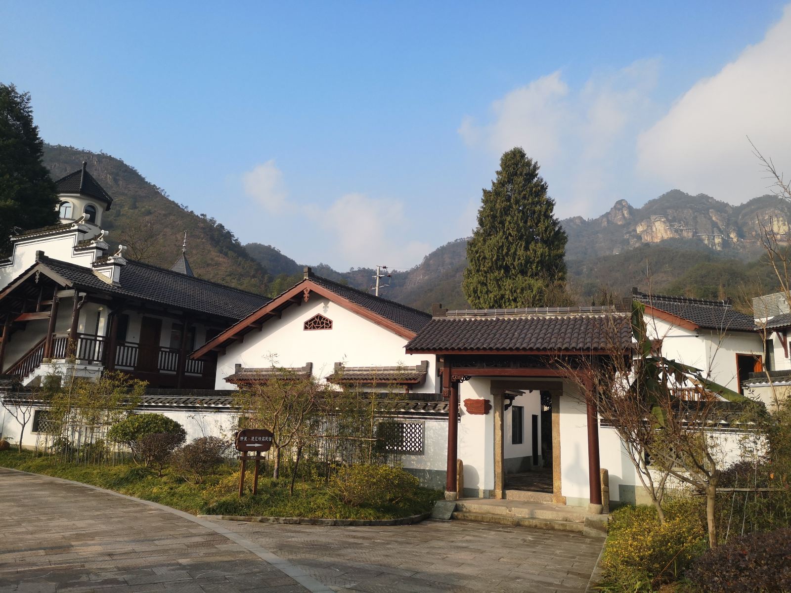 建德浙里遇见民宿