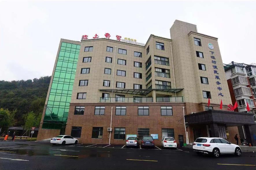 建德江上奇雾精品酒店