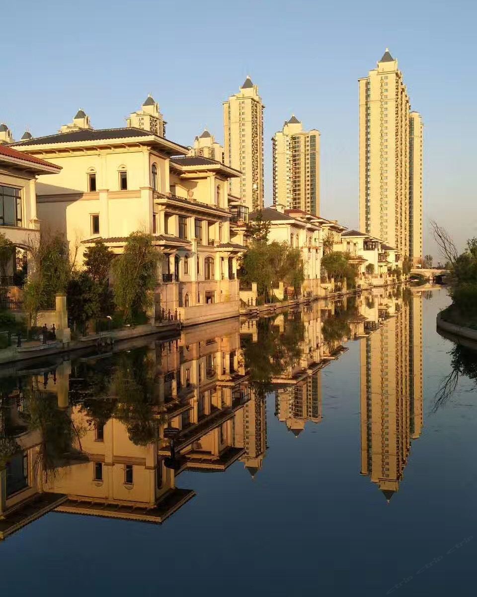 启东双色海假日公寓
