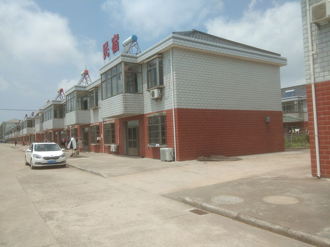 启东卞锦标民宿