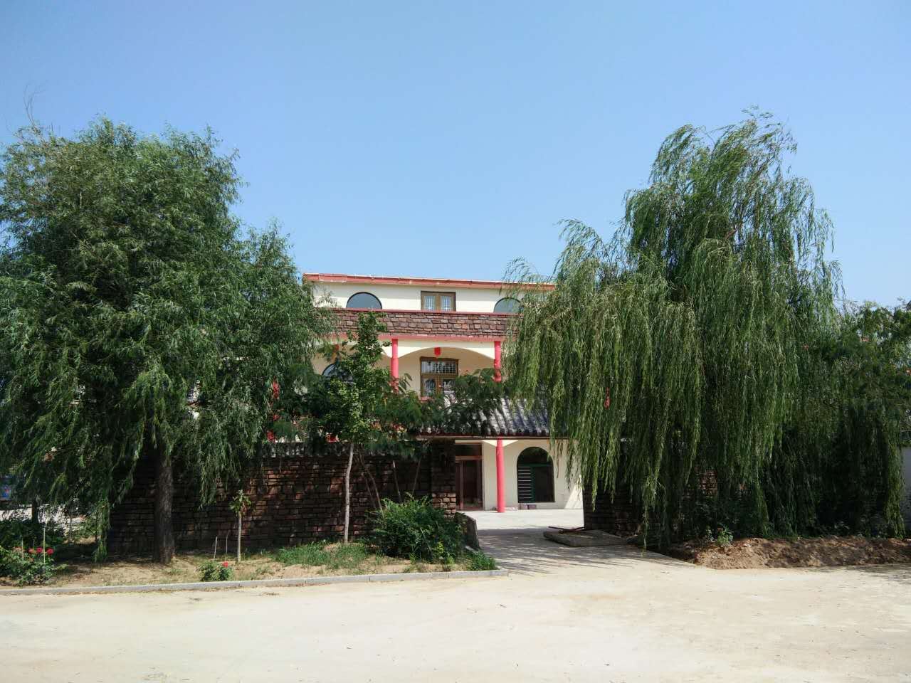瓦房店双龙湖农家山庄