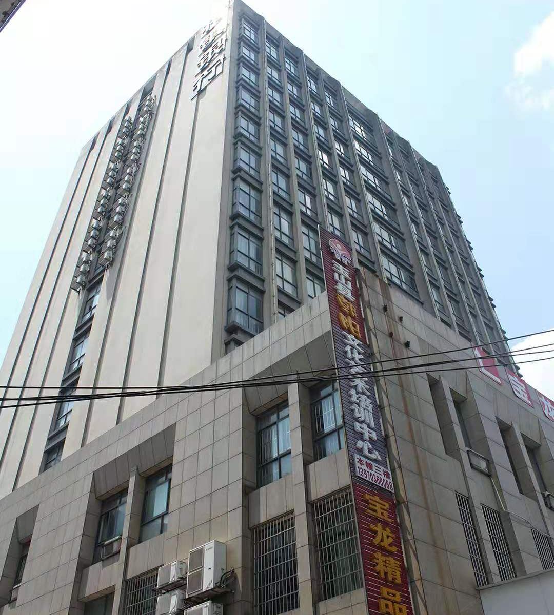 华人易居共享酒店(玉山商业城店)