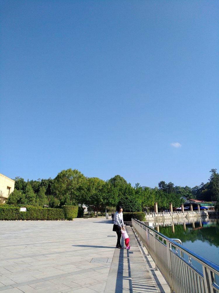 梅州梓腾公寓