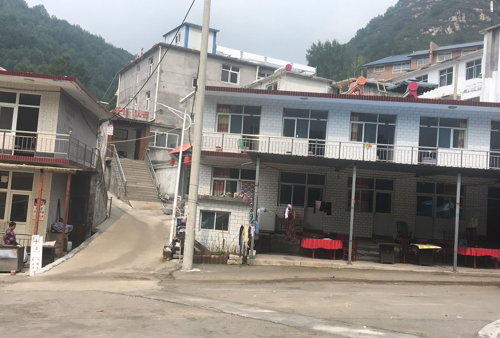 平山建云旅社