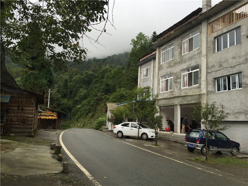 彭州凤鸣湖畔