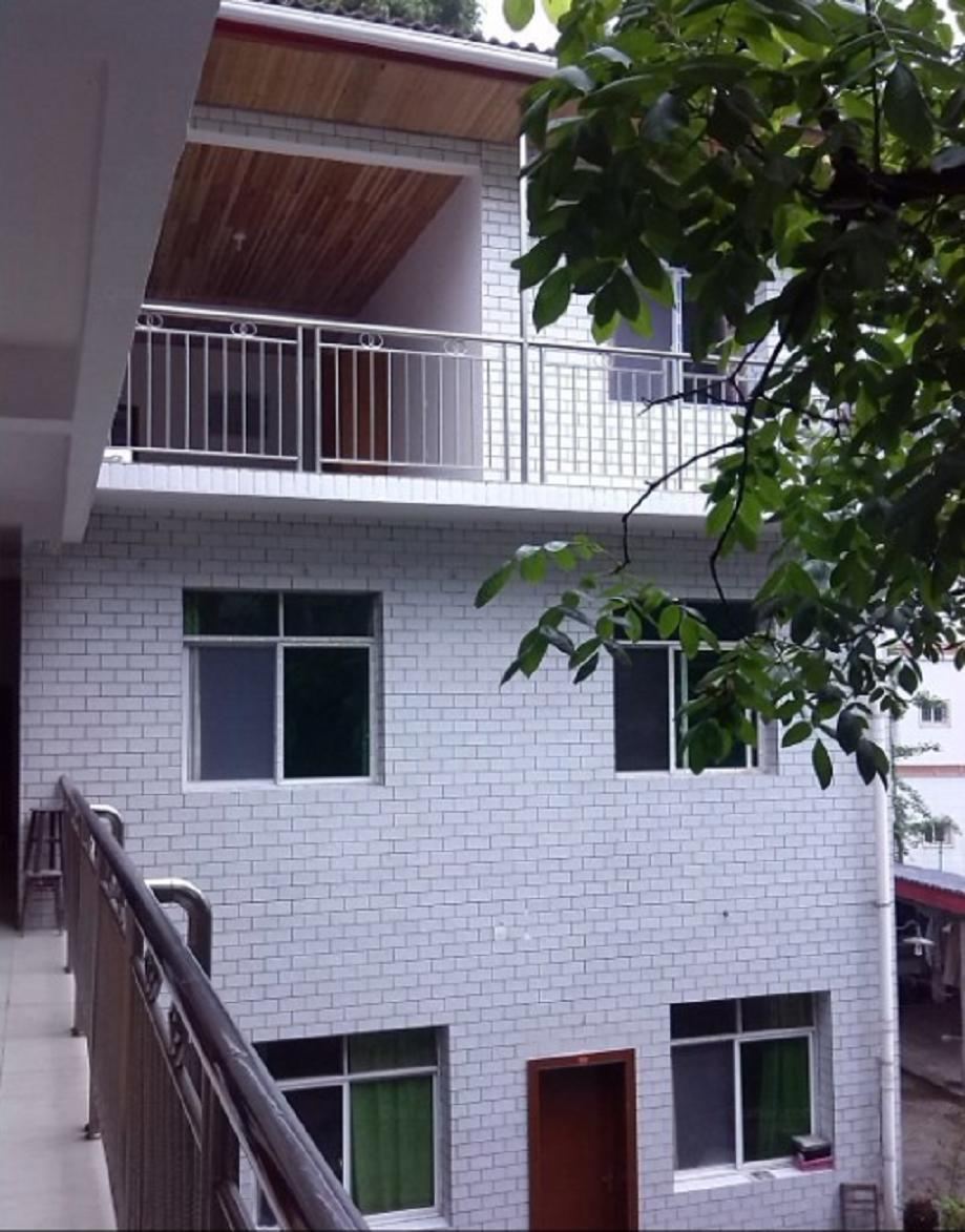 彭州三友居客栈