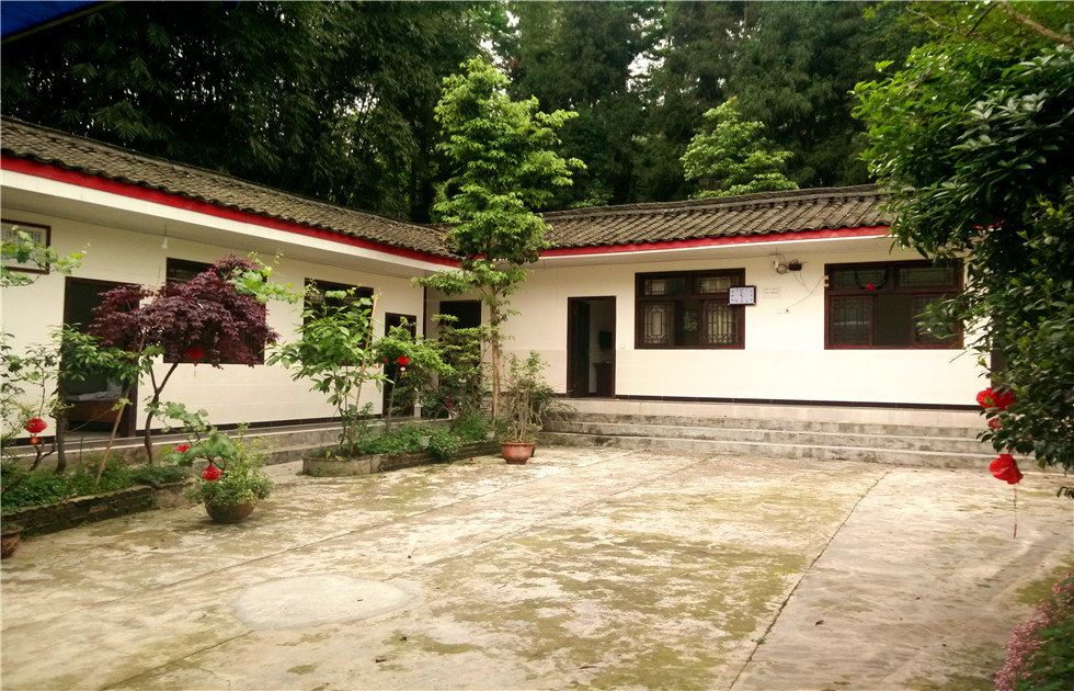 邛崃天台山离尘居农家