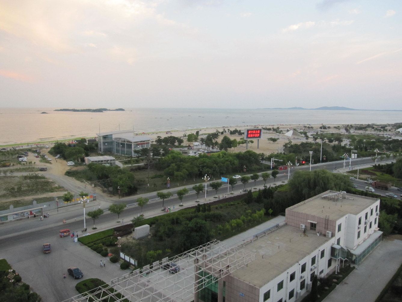 威海整租看海五居可做饭有WIFI空调家庭公寓(分店)