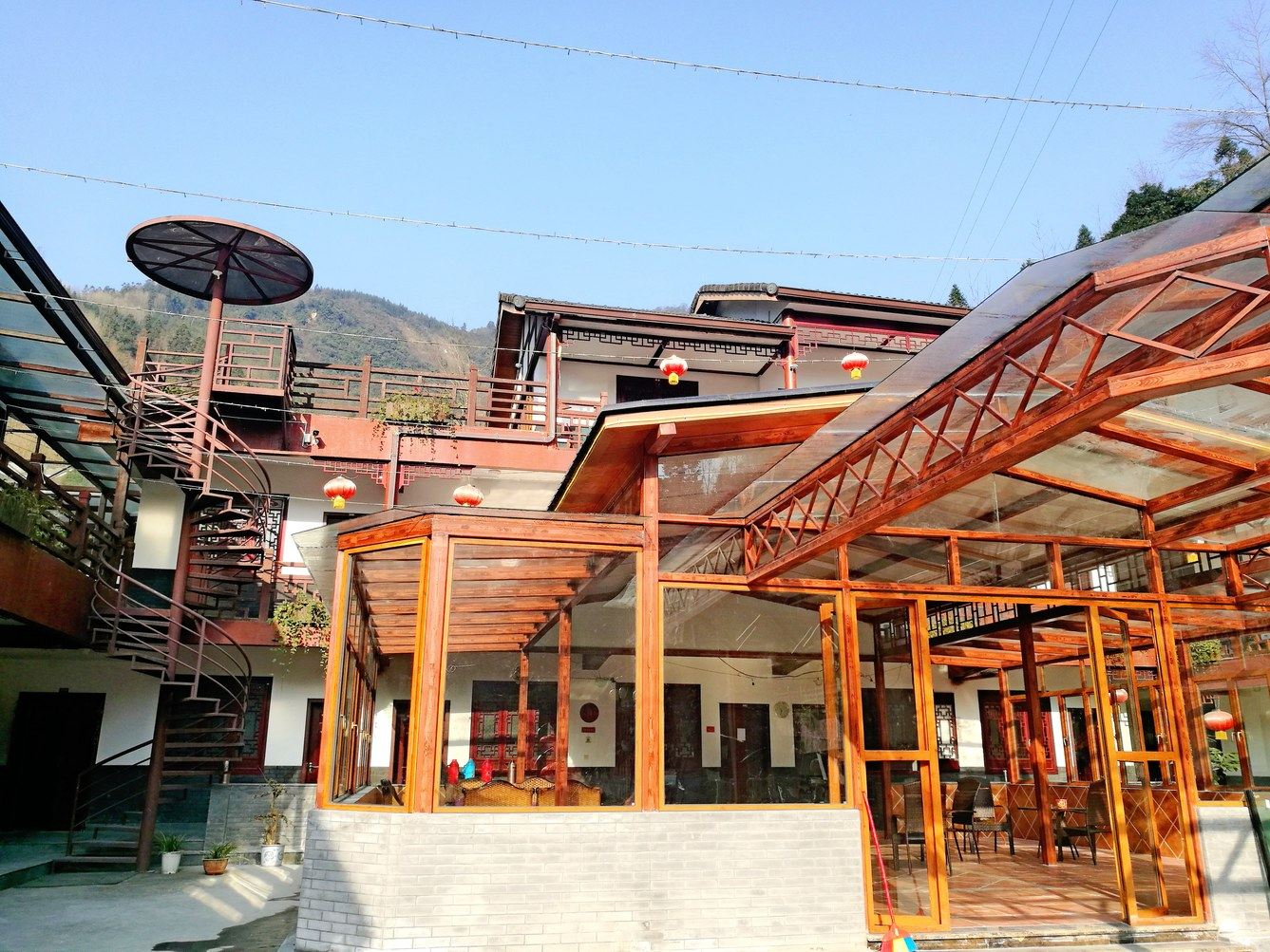 大邑西岭阳光生态山庄