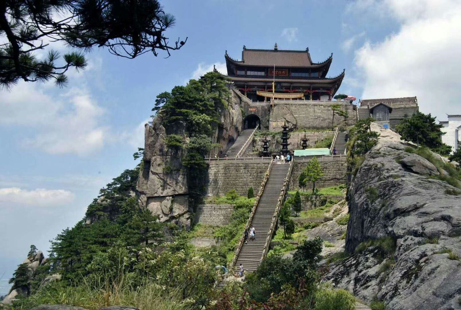 池州平霞明宿公寓
