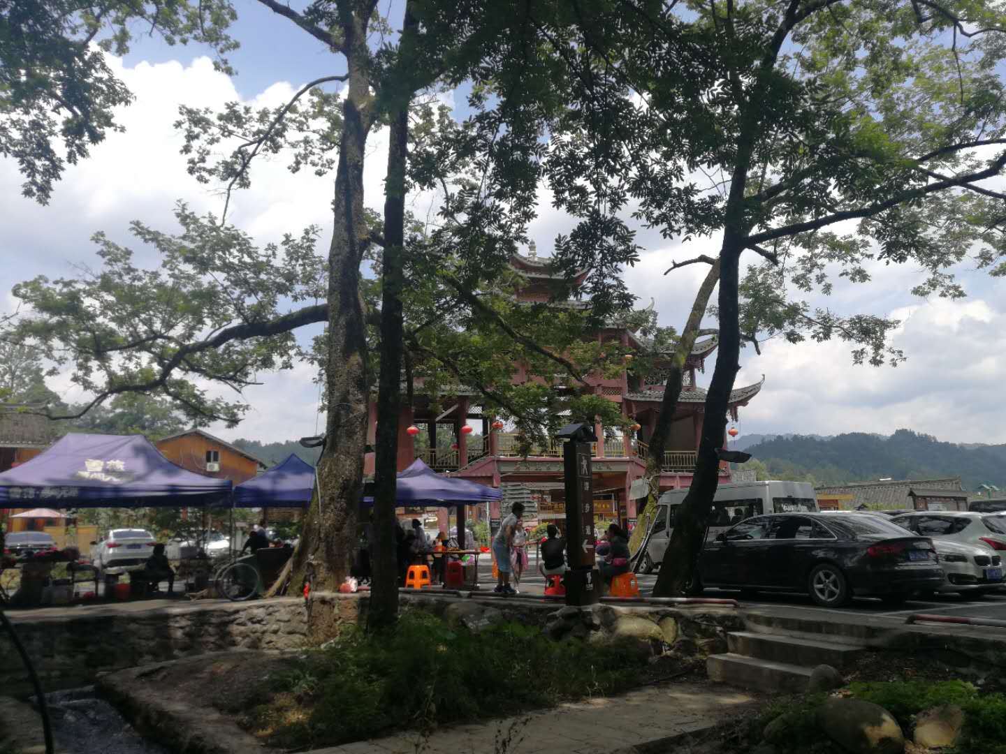 江口梵净山煜鑫航侗庄