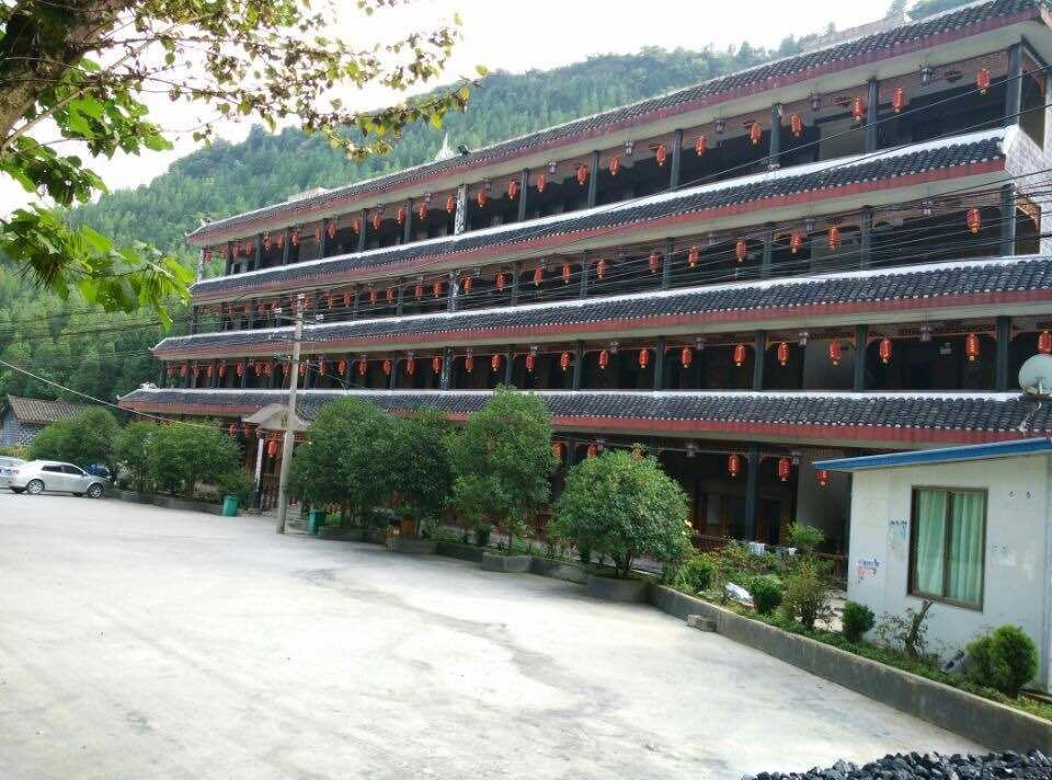 大方好兴情酒店
