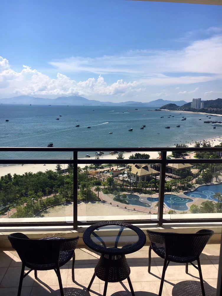 惠州巽寮湾海公园自由人一线海景公寓