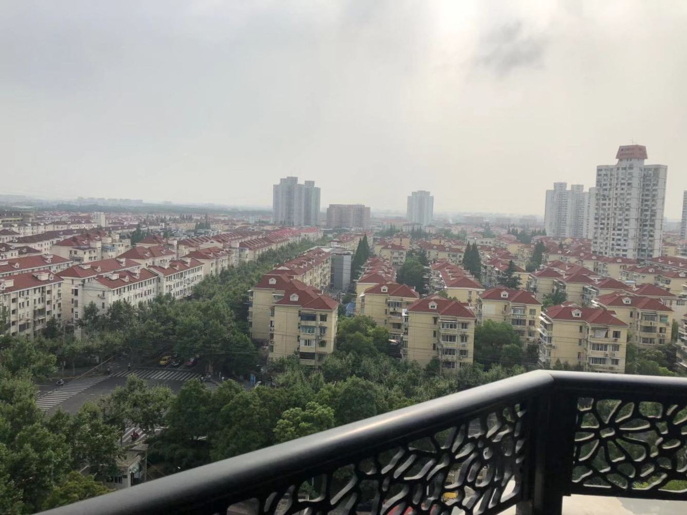 上海典雅温馨公寓