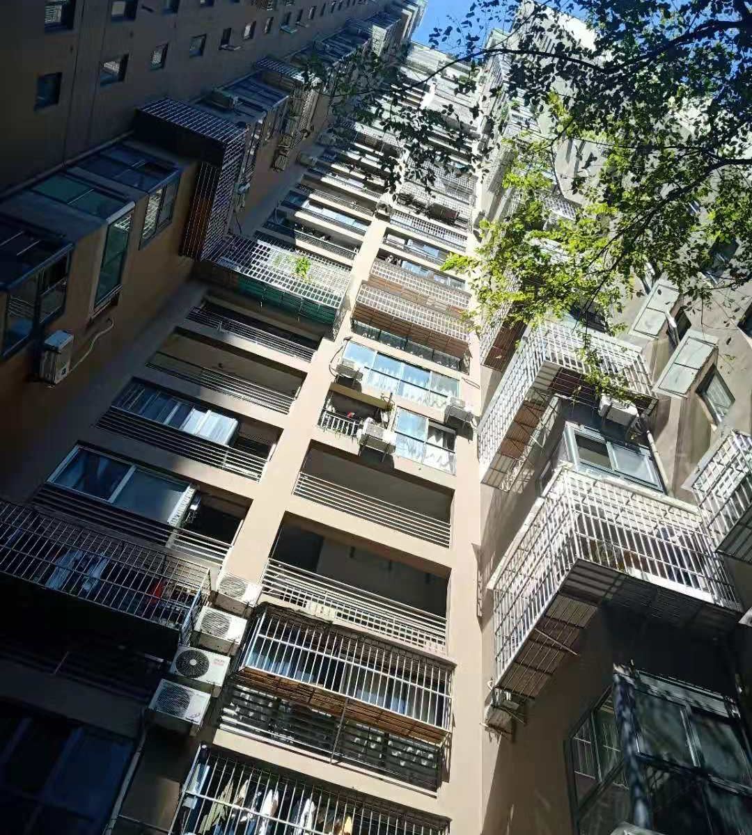 重庆丁香路爱情公寓