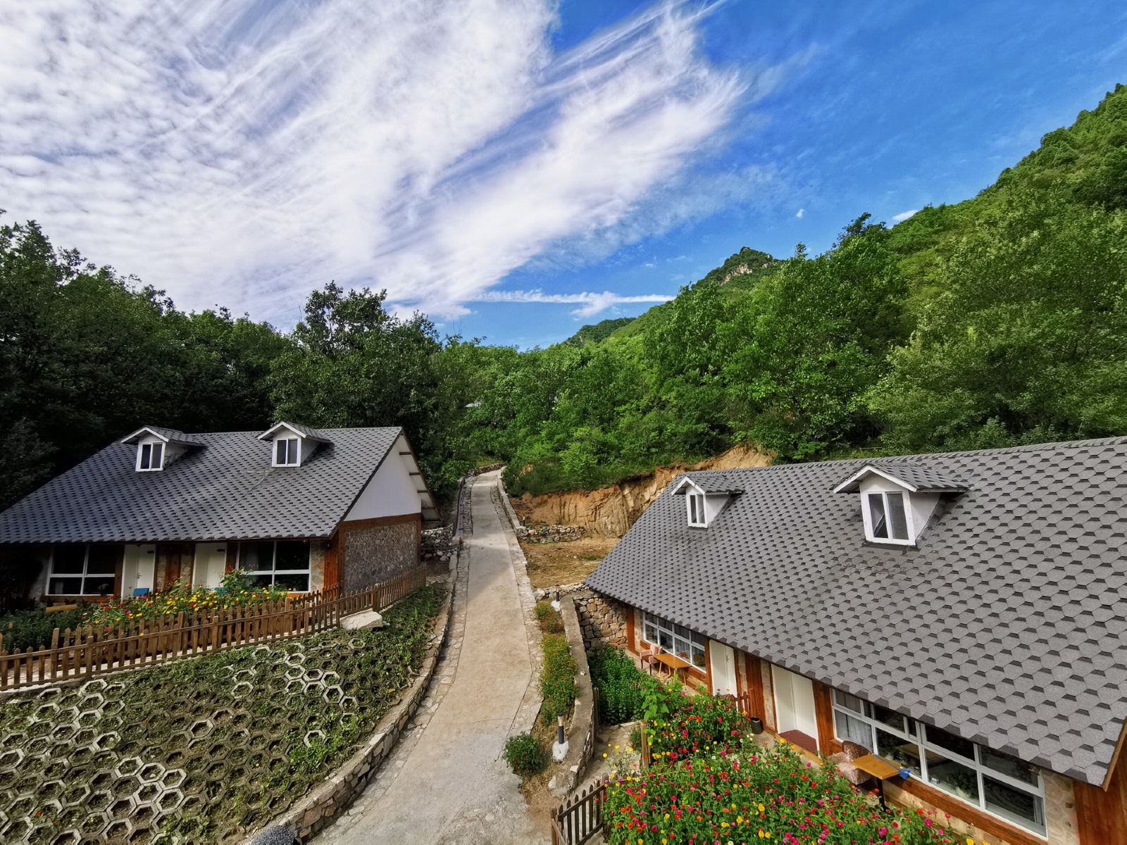 北京山谷里的民宿