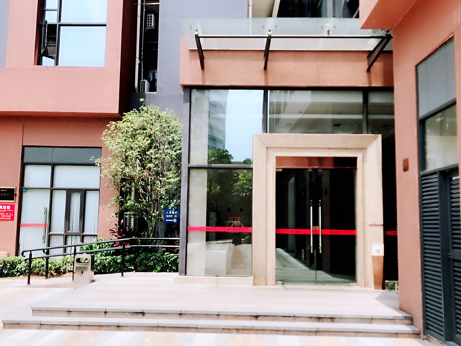 东莞拾光苑复式公寓