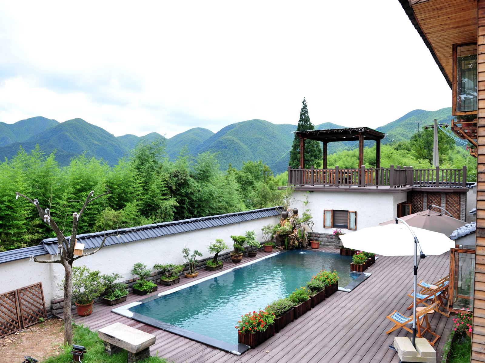 安吉芰闲居民宿