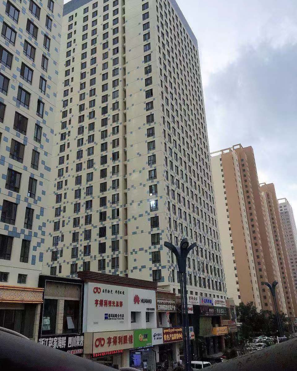 西宁猫咪爱逛曼哈顿B公寓