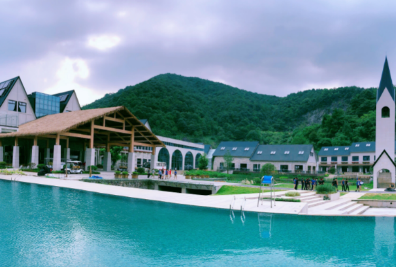 宁波半山伴水渡假村