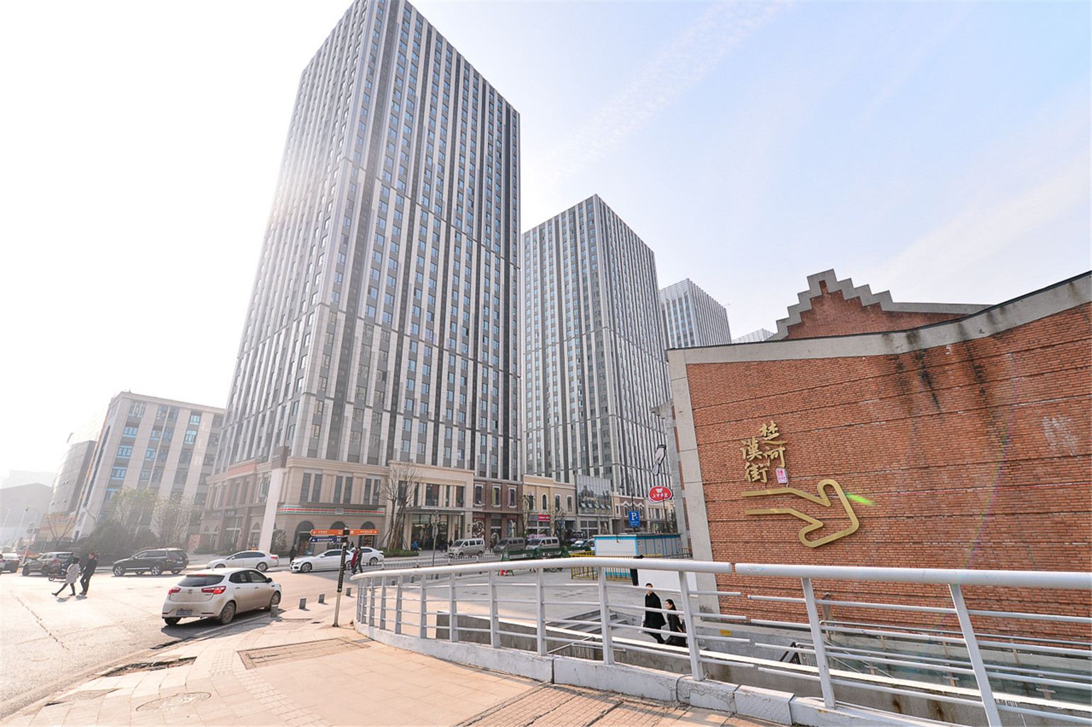 武汉奔爱四季酒店