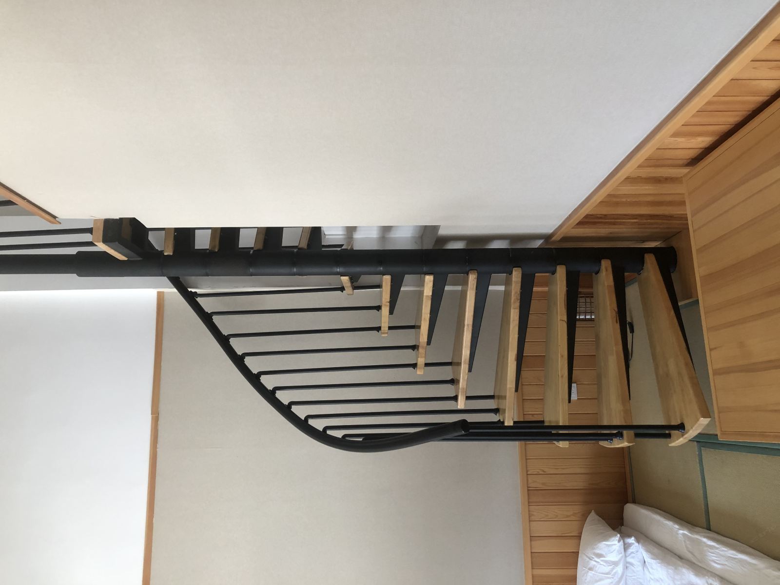 复式榻榻米套房