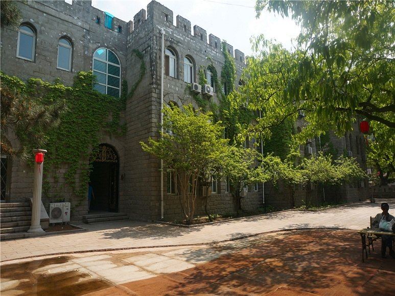 五号酒店(北京白龙潭古堡店)
