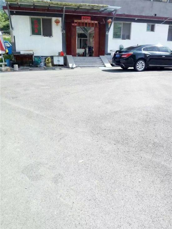 白桦林郑玉凤农家餐厅