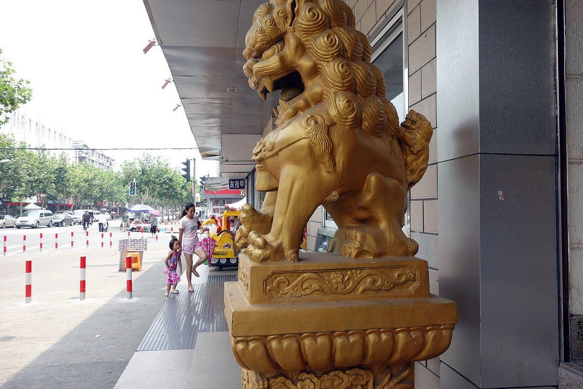 99旅馆连锁(上海彭浦新村地铁站店)
