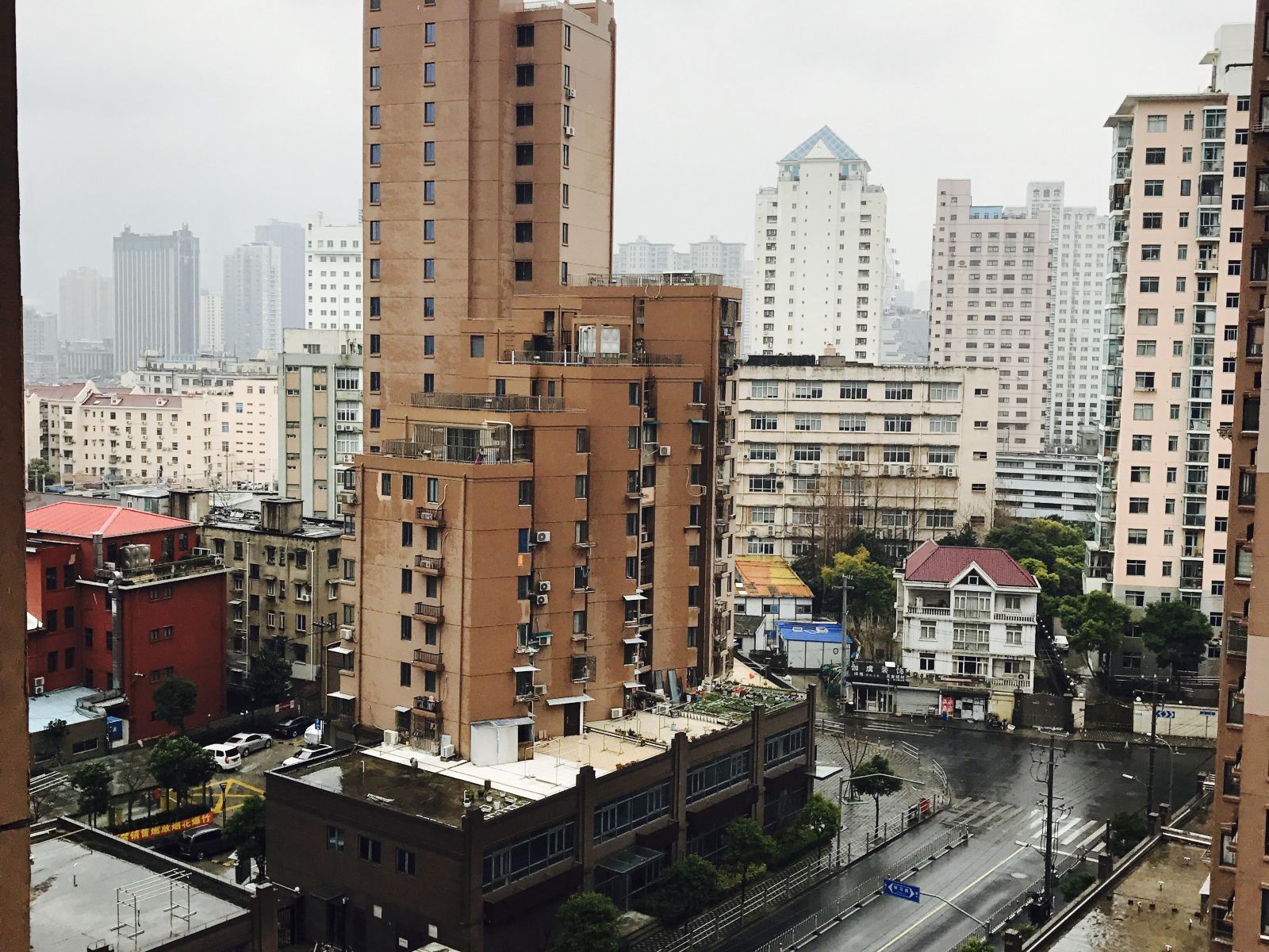 上海如约而至精品青年旅舍