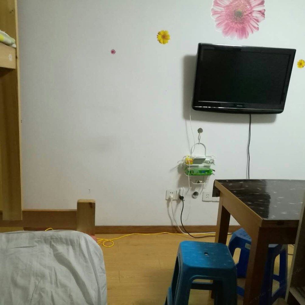 上海陆家嘴小驻公寓(南泉路分店)