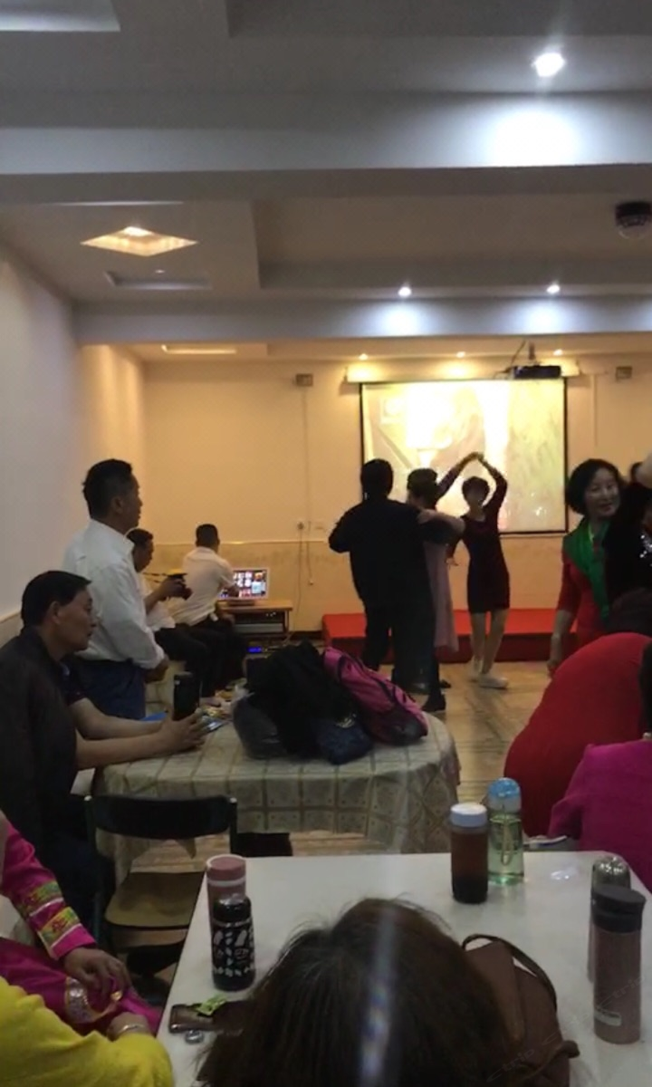 健身娱乐设施