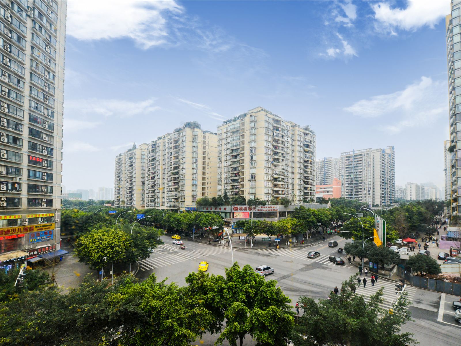 重庆美你酒店(大龙山地铁站)