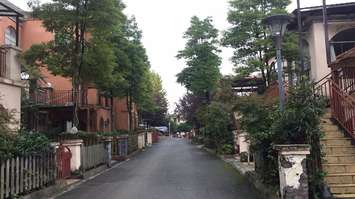 重庆仙山之家叠拼别墅